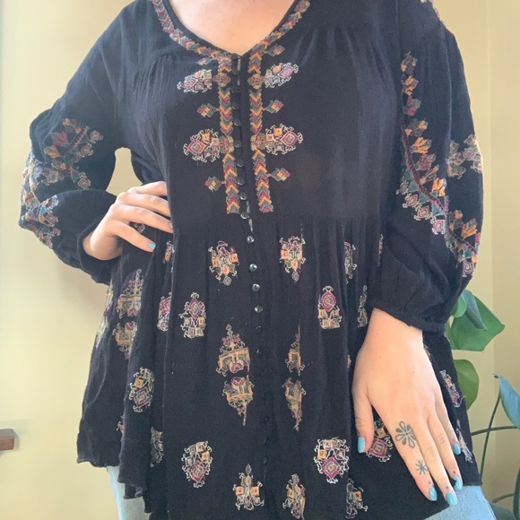 Embroidered Tunic - Picture 3 of 8